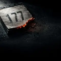 Разорванный календарь с числом 177 в драматичном свете